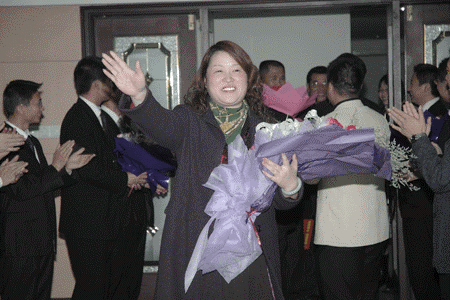 “戰(zhàn)地文工團(tuán)”慰問活動再獲圓滿成功