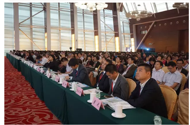 2015中國藥品質量年會召開，權威專家剖析“十三五”國家藥械監管戰略