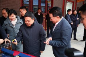 省長(zhǎng)葉建春率在贛全國(guó)人大代表視察仁和集團(tuán)