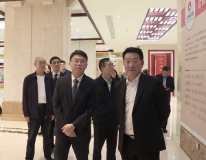 江西省政府副省長史可視察仁和集團(tuán)